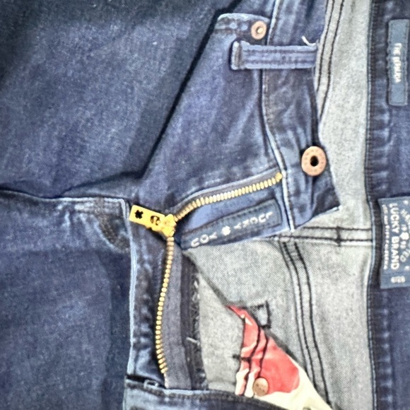 Lucky Brand Bermuda Shorts - Picture 6 of 8